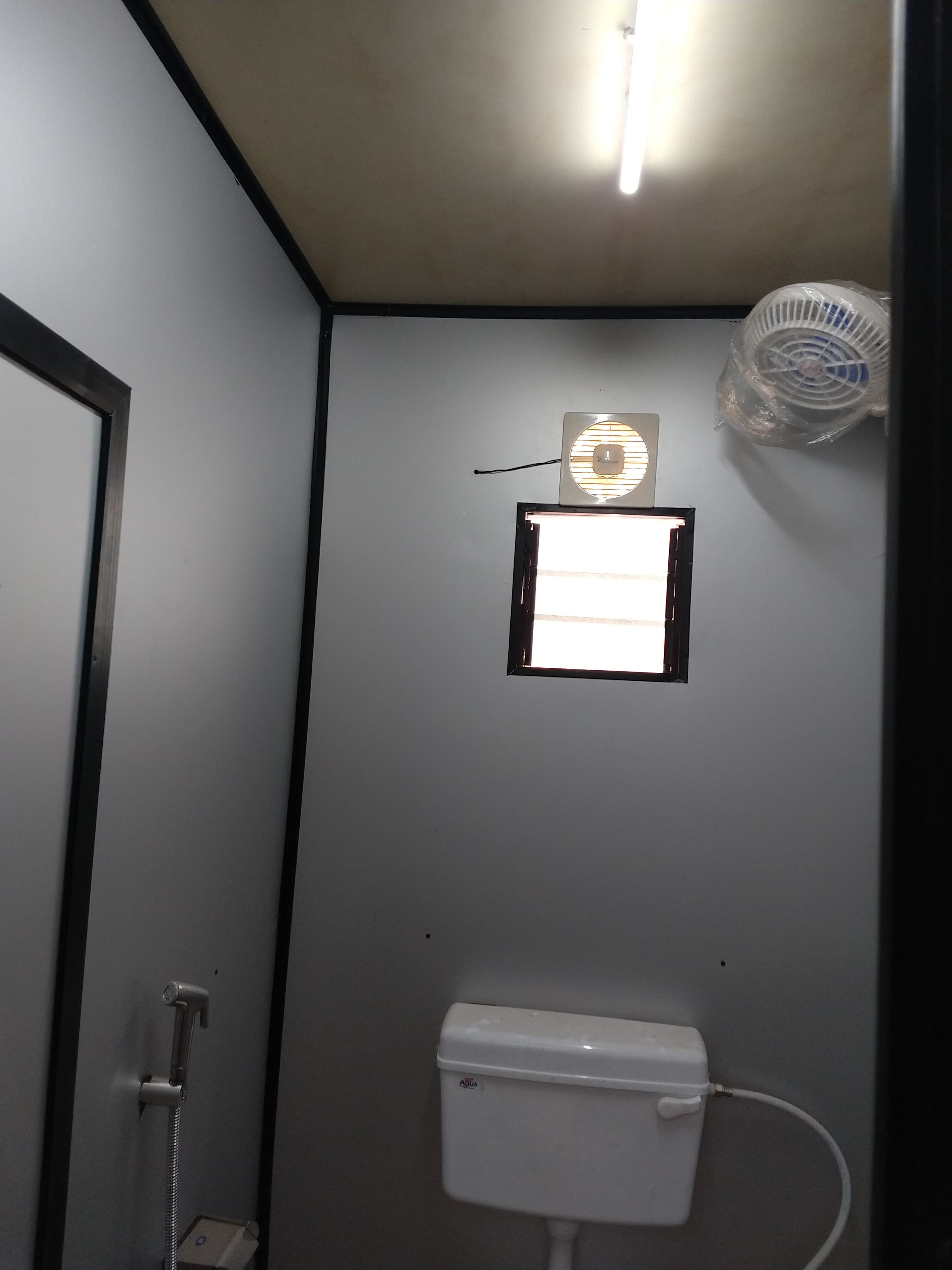 Standard Washroom Cabins - Image 4